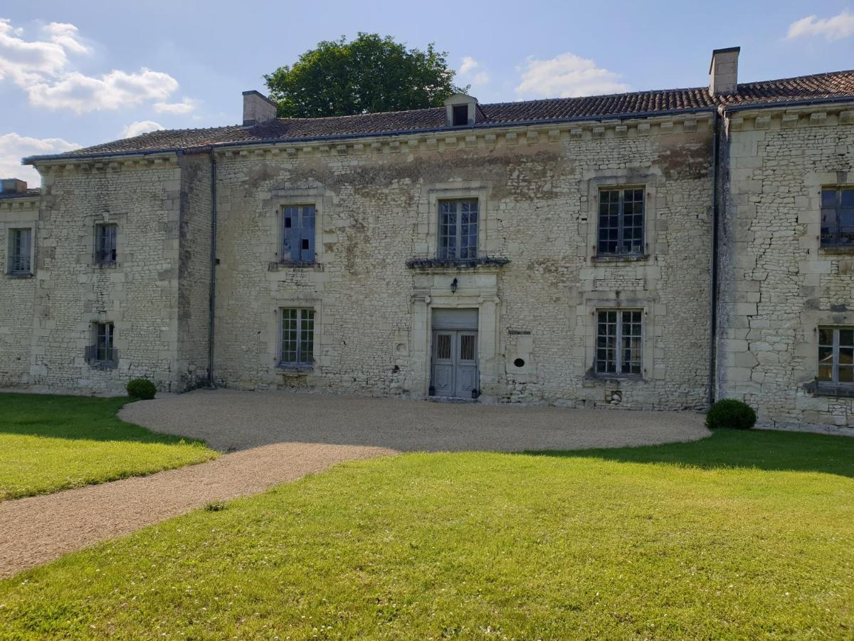 L'Olivier Villa Monts-sur-Guesnes Kültér fotó